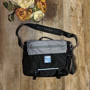 Everki Like New Messenger Bag. Box W